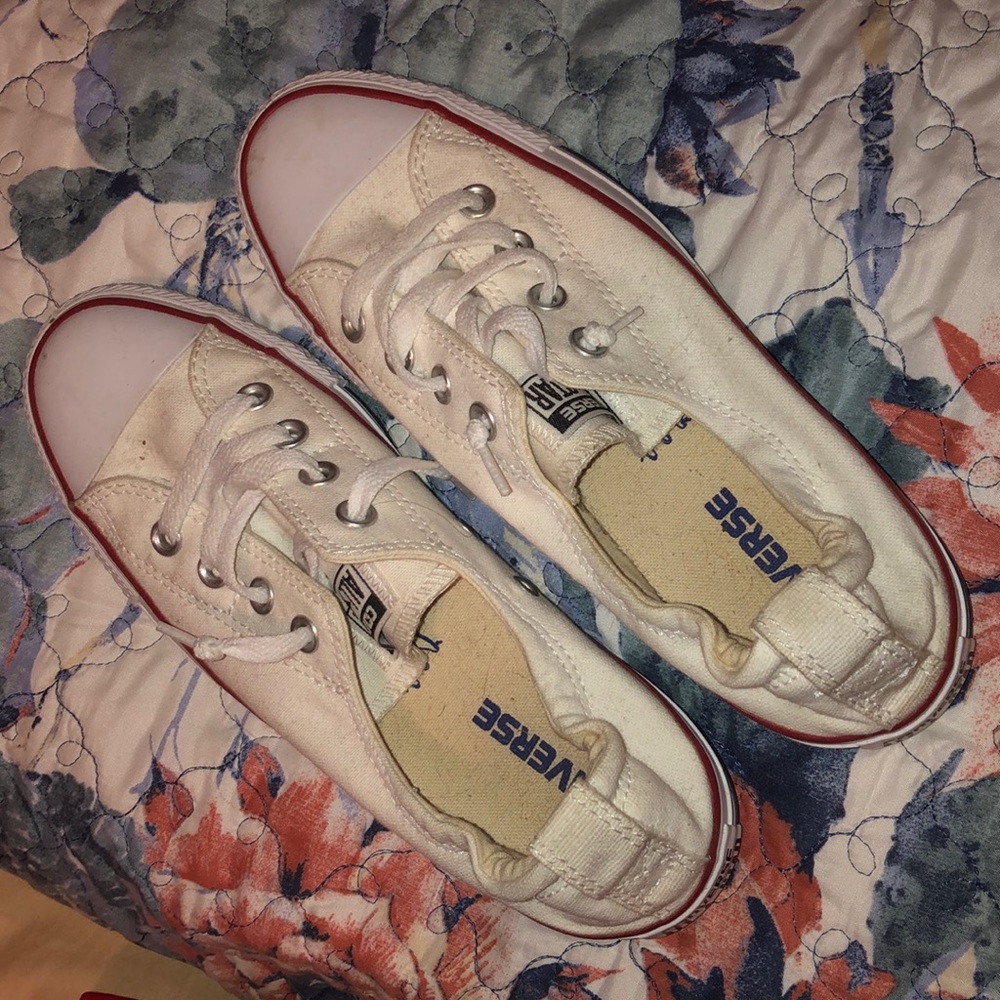 white slip on converse barely worn